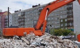 Вывоз строительного мусора с участка в Балтийске недорого от 1544 руб. | 2Землекопа-Блт
